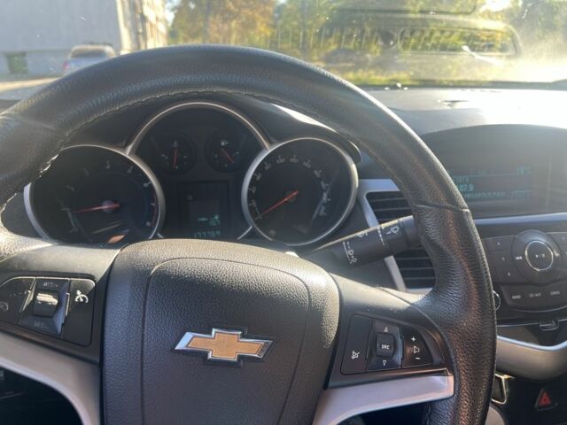 Серый Шевроле Круз, объемом двигателя 1.8 л и пробегом 177 тыс. км за 6000 $, фото 5 на Automoto.ua