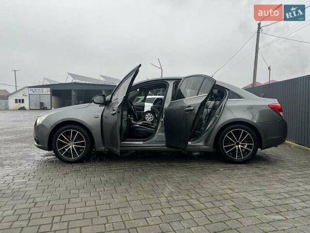 Серый Шевроле Круз, объемом двигателя 1.8 л и пробегом 258 тыс. км за 6000 $, фото 9 на Automoto.ua