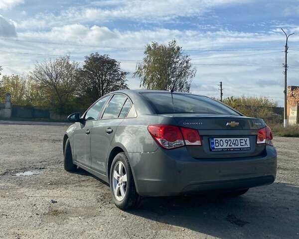 Серый Шевроле Круз, объемом двигателя 1.6 л и пробегом 168 тыс. км за 7000 $, фото 13 на Automoto.ua