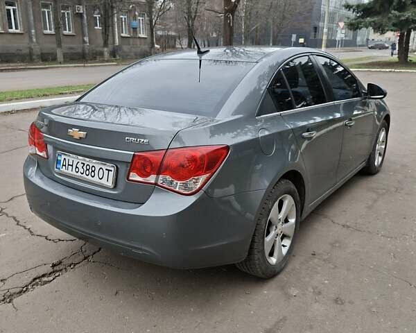 Серый Шевроле Круз, объемом двигателя 1.8 л и пробегом 143 тыс. км за 6000 $, фото 9 на Automoto.ua