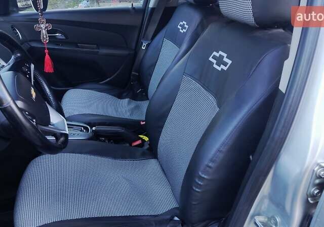 Серый Шевроле Круз, объемом двигателя 1.8 л и пробегом 220 тыс. км за 7200 $, фото 2 на Automoto.ua