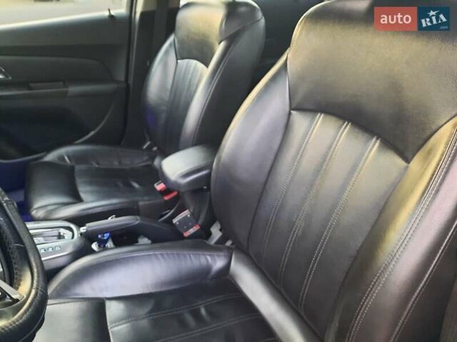 Серый Шевроле Круз, объемом двигателя 1.8 л и пробегом 196 тыс. км за 7750 $, фото 16 на Automoto.ua