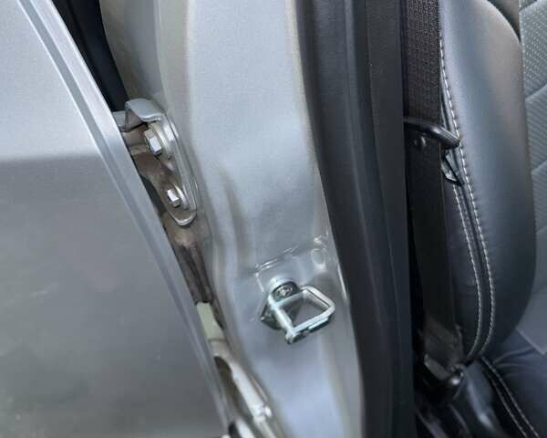 Серый Шевроле Круз, объемом двигателя 1.8 л и пробегом 90 тыс. км за 7500 $, фото 26 на Automoto.ua