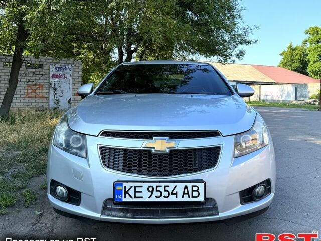 Серый Шевроле Круз, объемом двигателя 1.8 л и пробегом 190 тыс. км за 7500 $, фото 2 на Automoto.ua