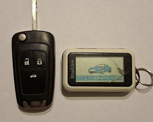 Серый Шевроле Круз, объемом двигателя 1.8 л и пробегом 143 тыс. км за 6000 $, фото 30 на Automoto.ua