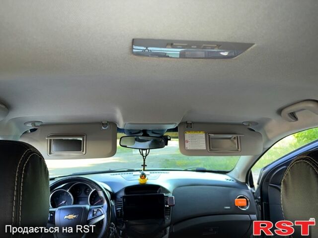 Серый Шевроле Круз, объемом двигателя 1.8 л и пробегом 190 тыс. км за 7500 $, фото 6 на Automoto.ua