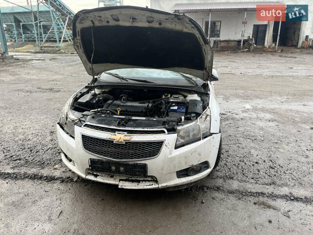 Серый Шевроле Круз, объемом двигателя 1.8 л и пробегом 205 тыс. км за 3300 $, фото 10 на Automoto.ua