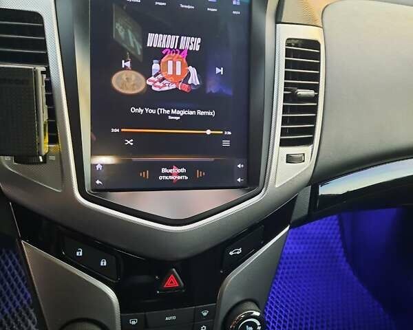 Серый Шевроле Круз, объемом двигателя 1.8 л и пробегом 196 тыс. км за 7750 $, фото 17 на Automoto.ua