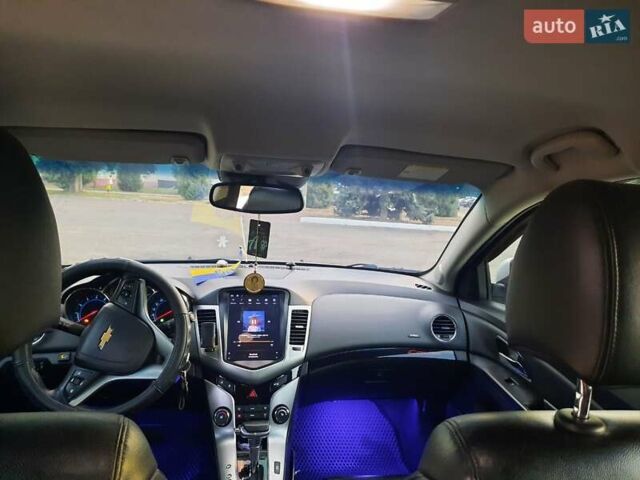 Серый Шевроле Круз, объемом двигателя 1.8 л и пробегом 196 тыс. км за 7750 $, фото 13 на Automoto.ua