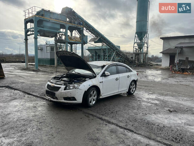 Серый Шевроле Круз, объемом двигателя 1.8 л и пробегом 205 тыс. км за 3300 $, фото 11 на Automoto.ua