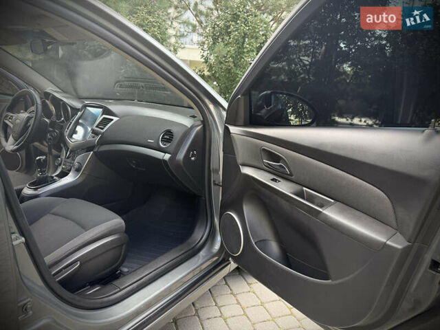 Серый Шевроле Круз, объемом двигателя 1.8 л и пробегом 150 тыс. км за 6777 $, фото 8 на Automoto.ua