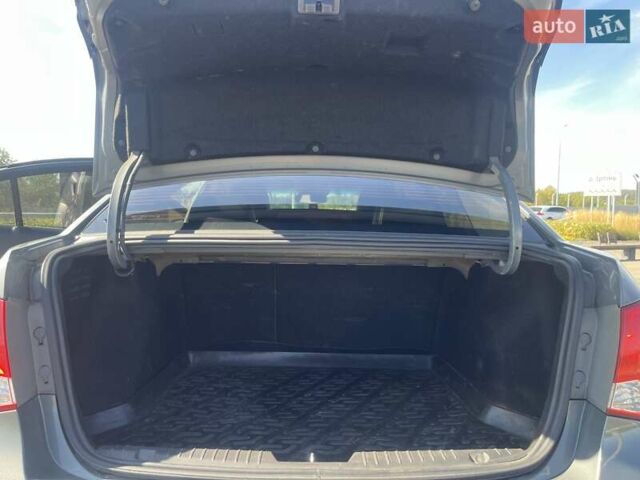 Серый Шевроле Круз, объемом двигателя 1.8 л и пробегом 340 тыс. км за 7500 $, фото 12 на Automoto.ua