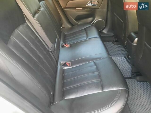 Серый Шевроле Круз, объемом двигателя 1.8 л и пробегом 196 тыс. км за 7750 $, фото 23 на Automoto.ua