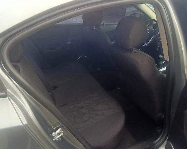 Серый Шевроле Круз, объемом двигателя 1.6 л и пробегом 174 тыс. км за 6500 $, фото 5 на Automoto.ua