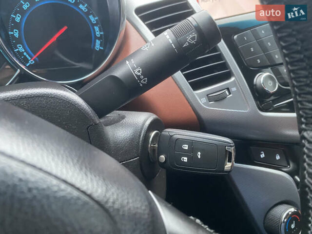 Серый Шевроле Круз, объемом двигателя 1.8 л и пробегом 221 тыс. км за 6900 $, фото 45 на Automoto.ua