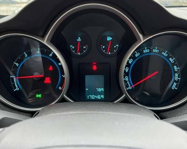 Сірий Шевроле Круз, об'ємом двигуна 1.8 л та пробігом 170 тис. км за 6900 $, фото 10 на Automoto.ua