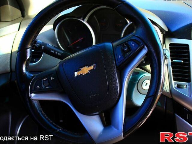 Серый Шевроле Круз, объемом двигателя 1.6 л и пробегом 109 тыс. км за 7000 $, фото 6 на Automoto.ua