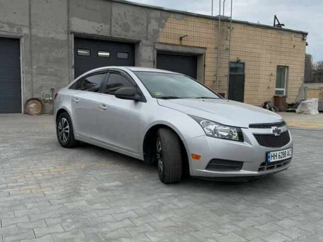 Сірий Шевроле Круз, об'ємом двигуна 1.8 л та пробігом 218 тис. км за 8200 $, фото 2 на Automoto.ua