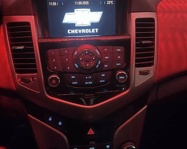 Серый Шевроле Круз, объемом двигателя 1.8 л и пробегом 340 тыс. км за 7500 $, фото 20 на Automoto.ua