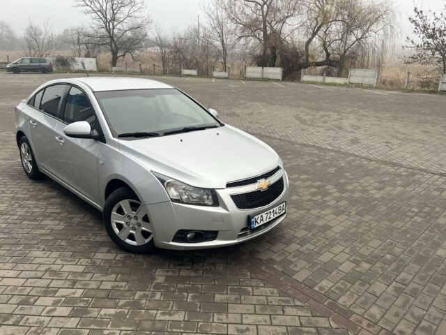 Сірий Шевроле Круз, об'ємом двигуна 1.8 л та пробігом 180 тис. км за 5500 $, фото 1 на Automoto.ua