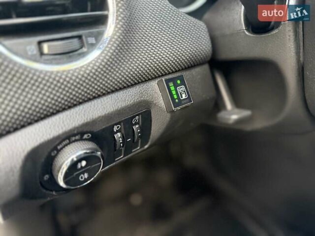 Серый Шевроле Круз, объемом двигателя 1.8 л и пробегом 194 тыс. км за 5555 $, фото 55 на Automoto.ua