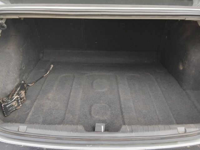 Серый Шевроле Круз, объемом двигателя 1.7 л и пробегом 252 тыс. км за 6500 $, фото 9 на Automoto.ua