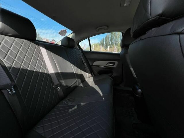 Серый Шевроле Круз, объемом двигателя 1.4 л и пробегом 280 тыс. км за 6400 $, фото 14 на Automoto.ua