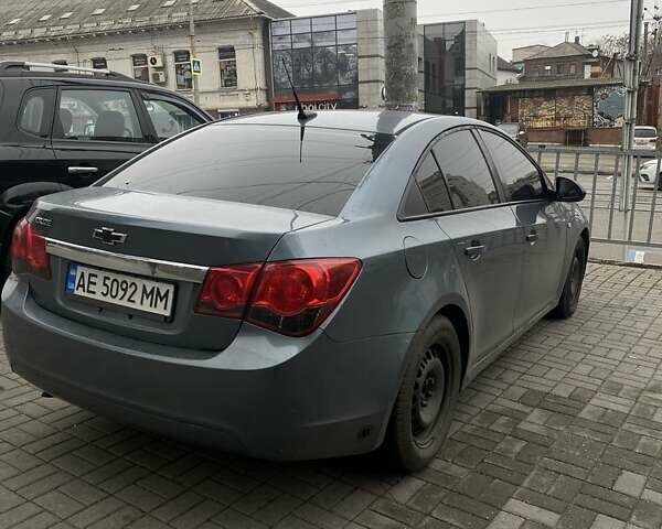 Серый Шевроле Круз, объемом двигателя 1.8 л и пробегом 223 тыс. км за 6000 $, фото 5 на Automoto.ua