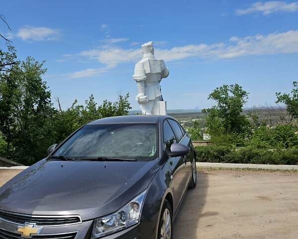 Серый Шевроле Круз, объемом двигателя 2 л и пробегом 190 тыс. км за 8500 $, фото 3 на Automoto.ua