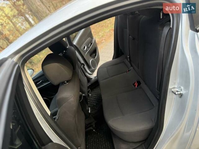 Сірий Шевроле Круз, об'ємом двигуна 1.8 л та пробігом 194 тис. км за 5350 $, фото 54 на Automoto.ua
