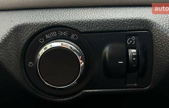 Серый Шевроле Круз, объемом двигателя 1.36 л и пробегом 280 тыс. км за 6400 $, фото 4 на Automoto.ua