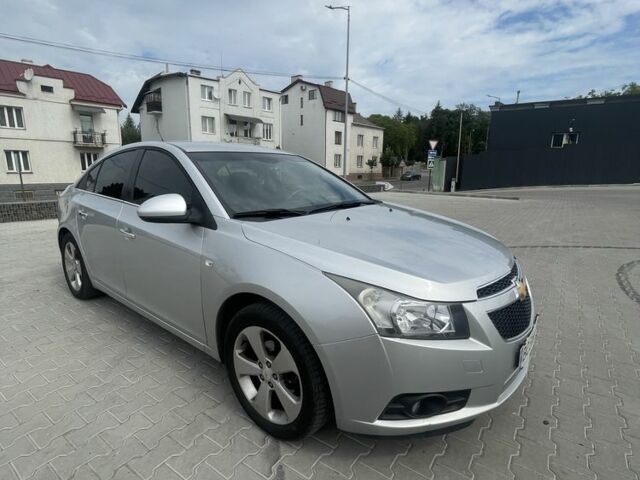 Серый Шевроле Круз, объемом двигателя 1.8 л и пробегом 240 тыс. км за 6500 $, фото 6 на Automoto.ua
