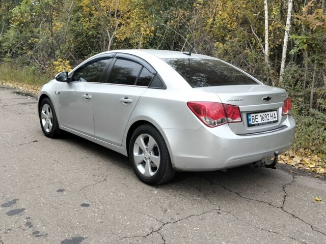 Серый Шевроле Круз, объемом двигателя 1.7 л и пробегом 252 тыс. км за 6500 $, фото 23 на Automoto.ua