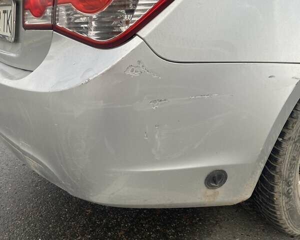 Серый Шевроле Круз, объемом двигателя 1.8 л и пробегом 193 тыс. км за 6950 $, фото 11 на Automoto.ua