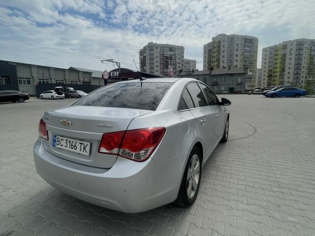 Серый Шевроле Круз, объемом двигателя 1.8 л и пробегом 240 тыс. км за 6500 $, фото 5 на Automoto.ua
