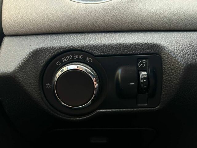 Серый Шевроле Круз, объемом двигателя 1.4 л и пробегом 280 тыс. км за 6400 $, фото 13 на Automoto.ua