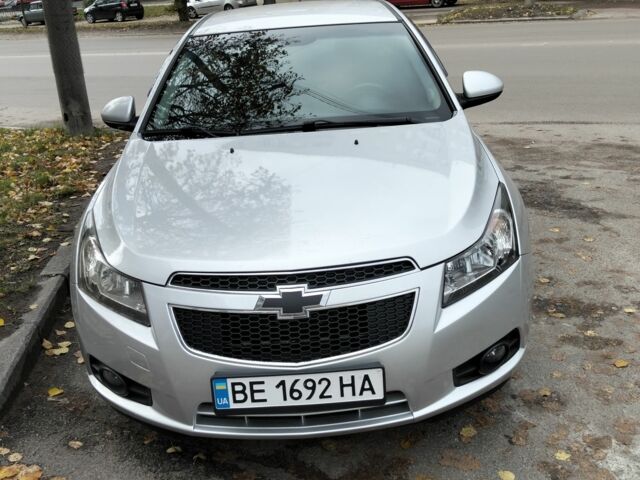 Серый Шевроле Круз, объемом двигателя 1.7 л и пробегом 252 тыс. км за 6500 $, фото 19 на Automoto.ua