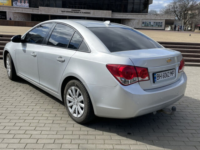 Серый Шевроле Круз, объемом двигателя 1.8 л и пробегом 180 тыс. км за 6900 $, фото 1 на Automoto.ua