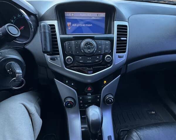 Сірий Шевроле Круз, об'ємом двигуна 1.8 л та пробігом 155 тис. км за 8300 $, фото 22 на Automoto.ua