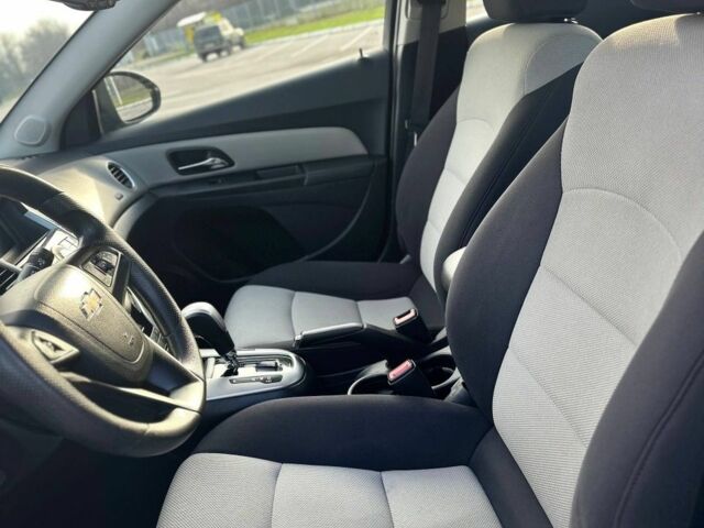 Сірий Шевроле Круз, об'ємом двигуна 0 л та пробігом 217 тис. км за 6999 $, фото 6 на Automoto.ua