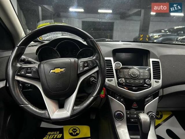 Сірий Шевроле Круз, об'ємом двигуна 1.4 л та пробігом 130 тис. км за 7200 $, фото 12 на Automoto.ua