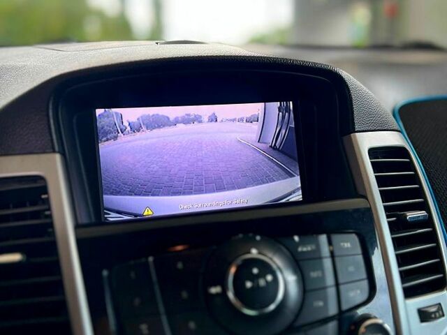 Серый Шевроле Круз, объемом двигателя 2 л и пробегом 191 тыс. км за 6100 $, фото 4 на Automoto.ua