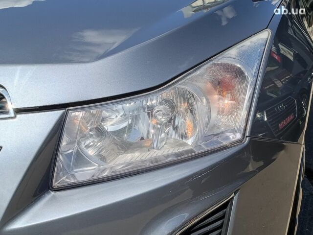 Серый Шевроле Круз, объемом двигателя 1.6 л и пробегом 272 тыс. км за 6940 $, фото 3 на Automoto.ua