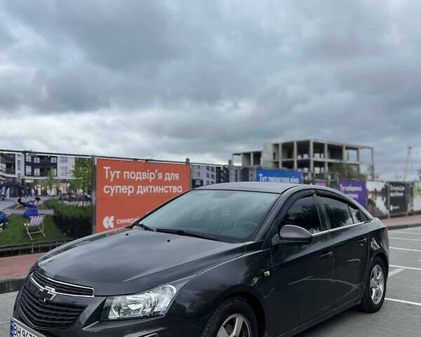 Серый Шевроле Круз, объемом двигателя 1.36 л и пробегом 233 тыс. км за 7000 $, фото 2 на Automoto.ua