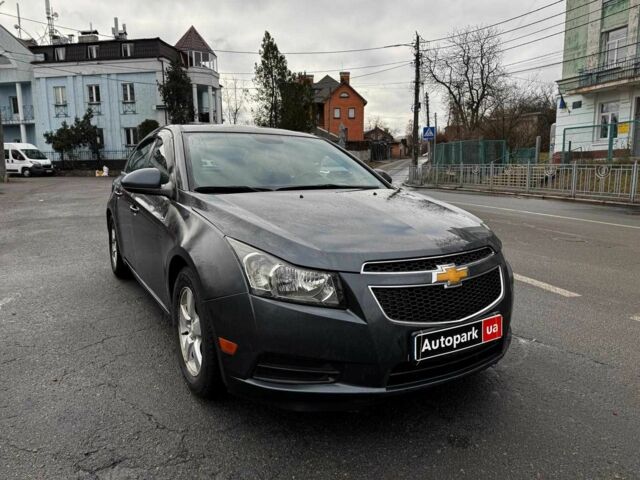 Серый Шевроле Круз, объемом двигателя 1.4 л и пробегом 257 тыс. км за 6440 $, фото 2 на Automoto.ua