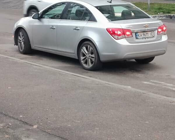 Сірий Шевроле Круз, об'ємом двигуна 1.4 л та пробігом 238 тис. км за 6700 $, фото 27 на Automoto.ua