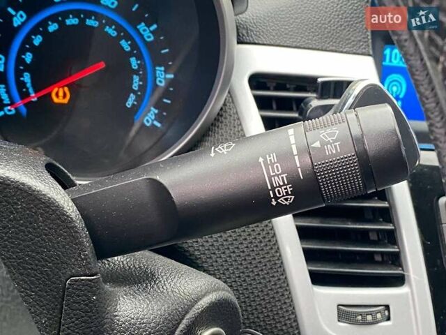 Серый Шевроле Круз, объемом двигателя 1.36 л и пробегом 233 тыс. км за 7090 $, фото 22 на Automoto.ua
