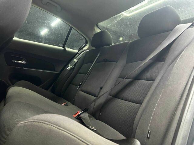 Серый Шевроле Круз, объемом двигателя 1.4 л и пробегом 130 тыс. км за 7200 $, фото 10 на Automoto.ua