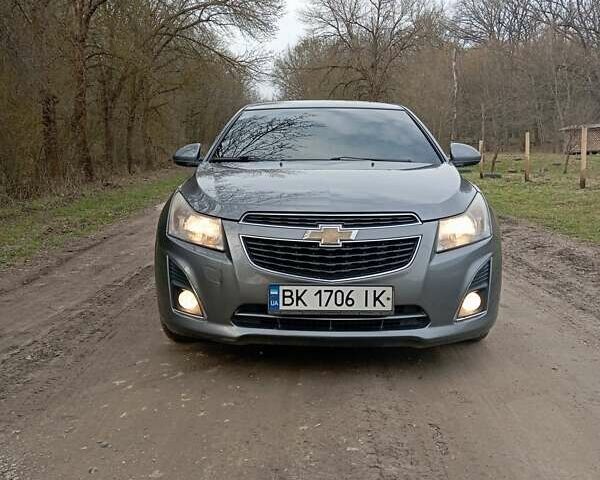 Серый Шевроле Круз, объемом двигателя 1.6 л и пробегом 155 тыс. км за 6700 $, фото 5 на Automoto.ua
