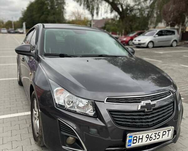 Серый Шевроле Круз, объемом двигателя 1.36 л и пробегом 233 тыс. км за 7000 $, фото 8 на Automoto.ua